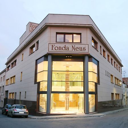 方达纽司酒店 Sant Sadurní dʼAnoia 外观 照片