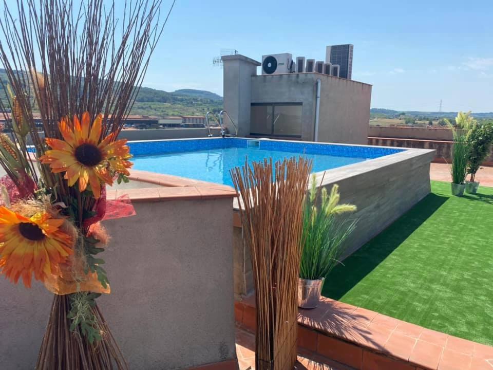方达纽司酒店 Sant Sadurní dʼAnoia 外观 照片
