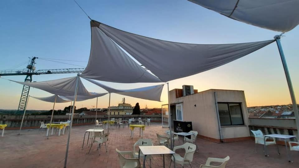 方达纽司酒店 Sant Sadurní dʼAnoia 外观 照片